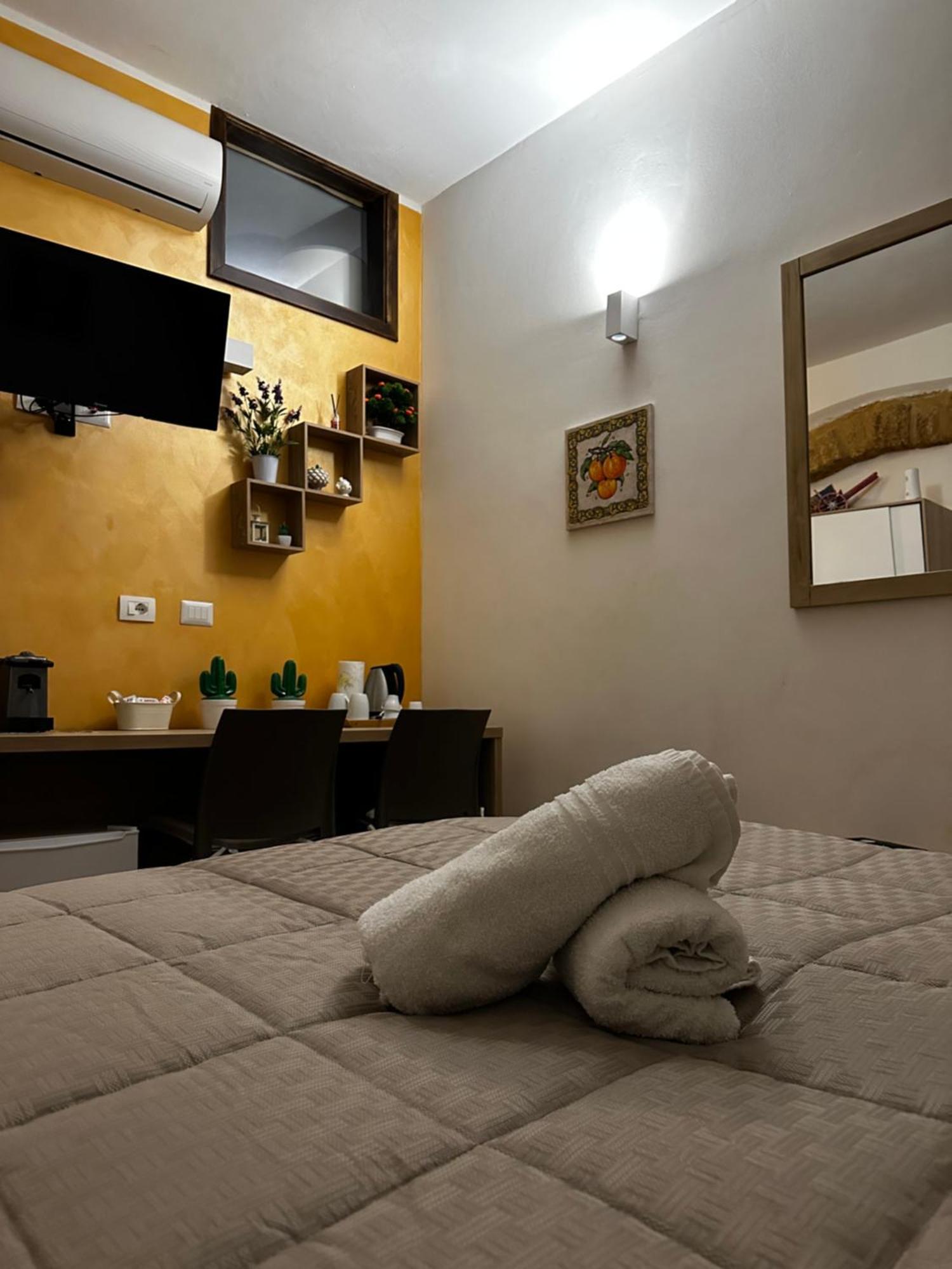 O Munti Rooms Agrigento Eksteriør bilde
