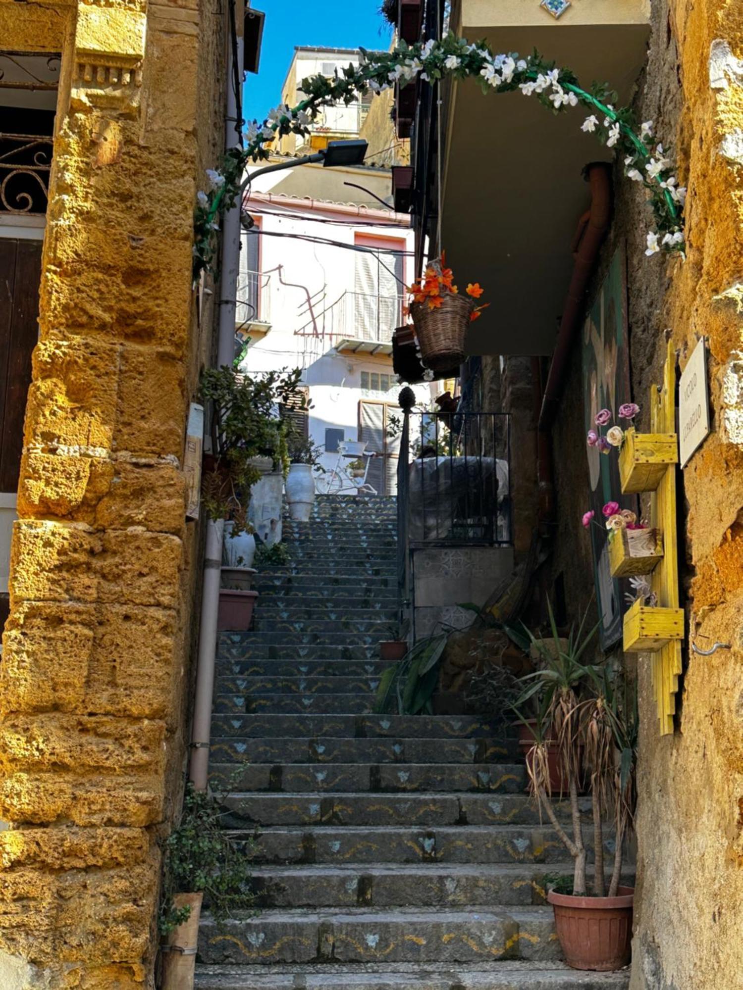 O Munti Rooms Agrigento Eksteriør bilde